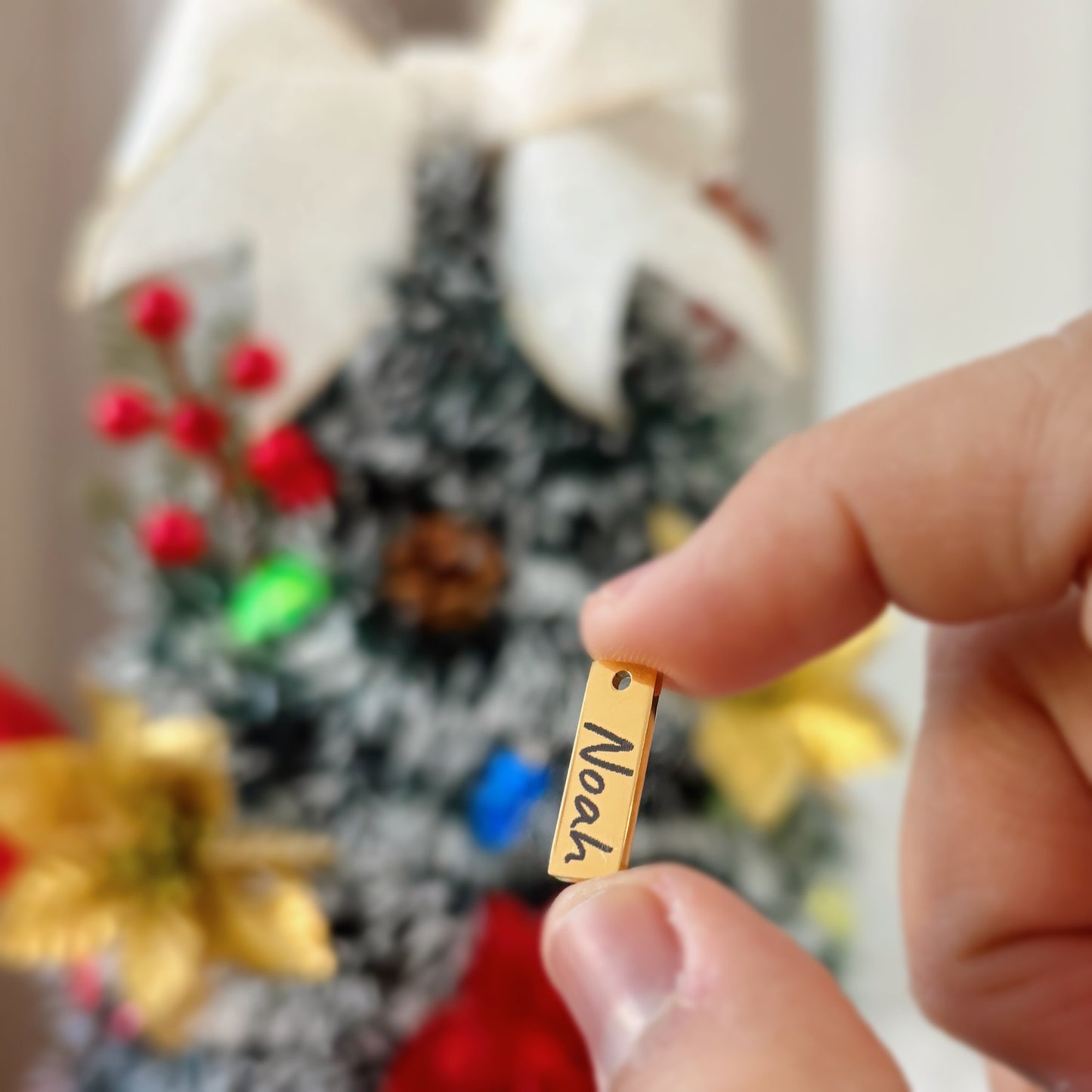 Magia Boricua- Cadena con charm vertical personalizada con nombre